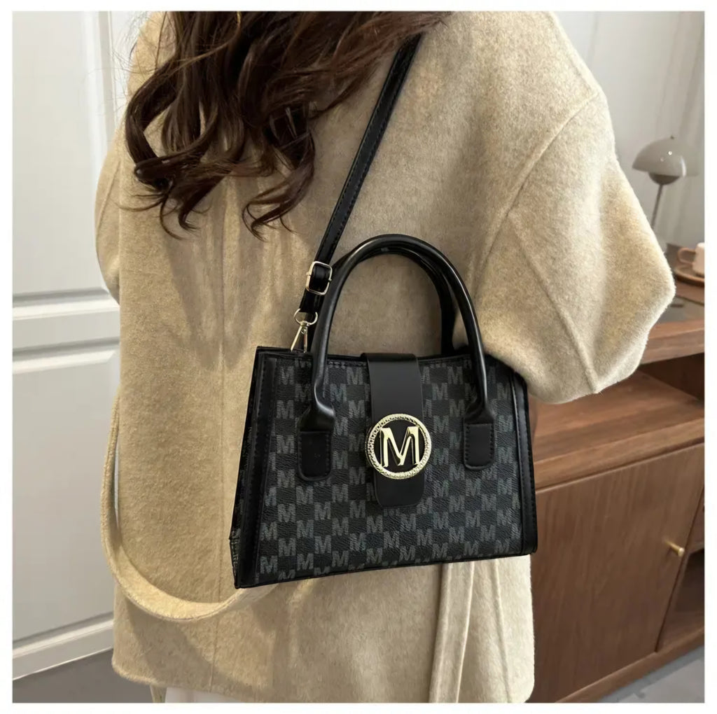 New black elegant light versatile crossbody purse