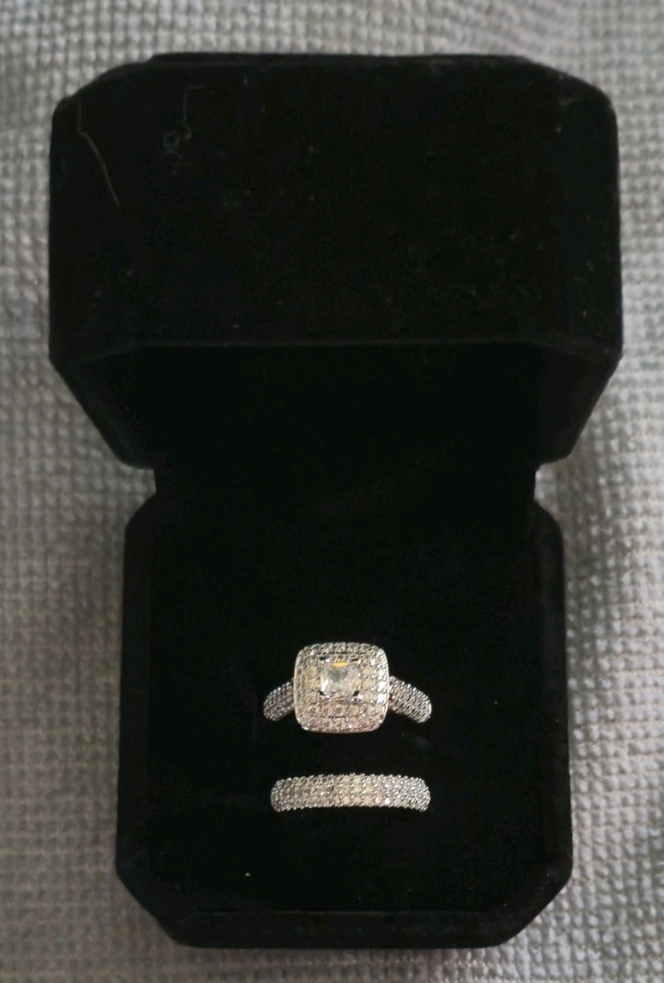 Brass Base Platinum Plated 1ct Zircon Diamond Rings 2-piece Set Size 4-Brand New